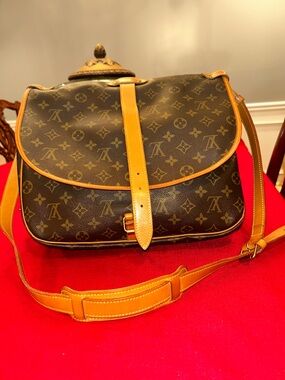 Louis Vuitton Monogram saumer bag France 1994 vintage